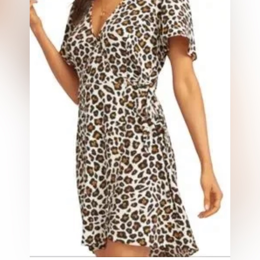 Show Me Your Mumu Cheetah Wrap Mini Dress
Short sleeve - true wrap